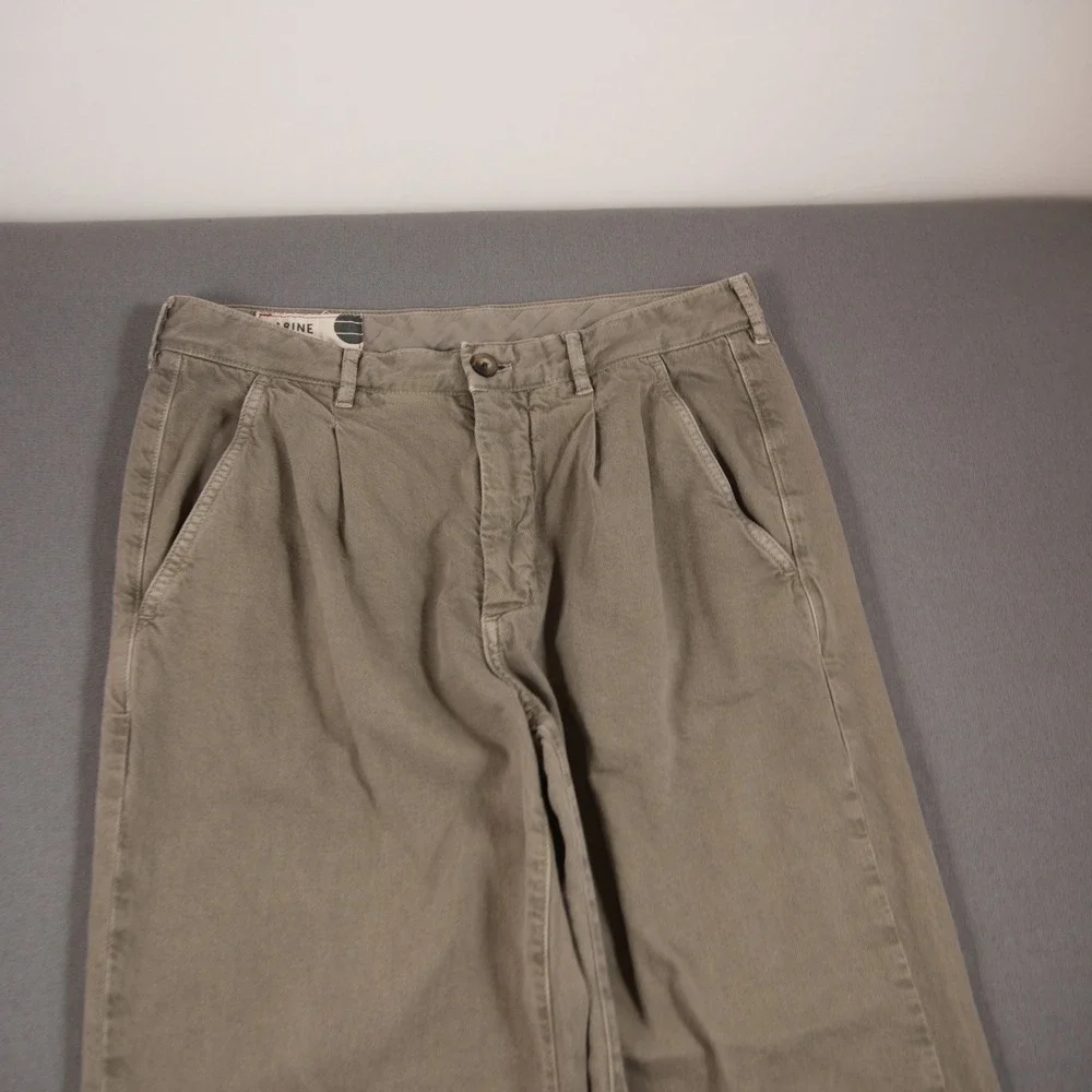 Marine Layer Relaxed Fit Pleated Front Men Chino Trousers Fits 31x28 Coastal